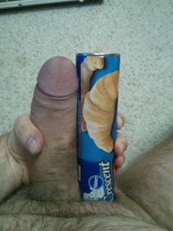 txmanster:  cumkisssuckfuck:  for even more hot (and high-res) shit, head to cum|kiss|suck|fuck  Mmmm crescent rolls!!!! Yum