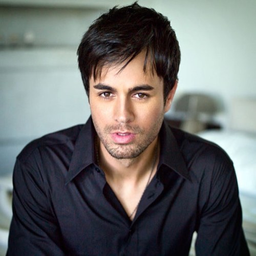 Day 25 of #30dayenriquechallengeEnrique Iglesias wearing black#enriqueiglesias #enrique #kingofl