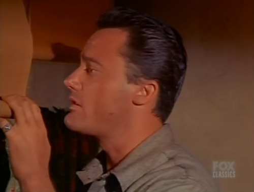 eleonoraalva:Robert Vaughn in “Bonanza”, season 4, episode 6 “The Way Station”. Part 1