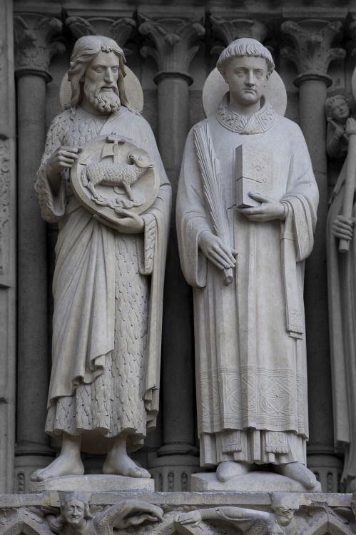 chi-the-rho:Saint John the Baptist and Saint Stephen, Western façade left Portal (the Virgin portal)