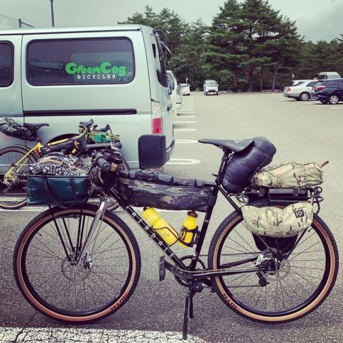 green-cog:BIKE&CAMP RIDE ON 通称「らいどん」 自転車キャンプの先駆者やレジェンドに囲まれながら、ひたすら無邪気に笑いながらペダルを漕いで、キャンプした1日半。 似た