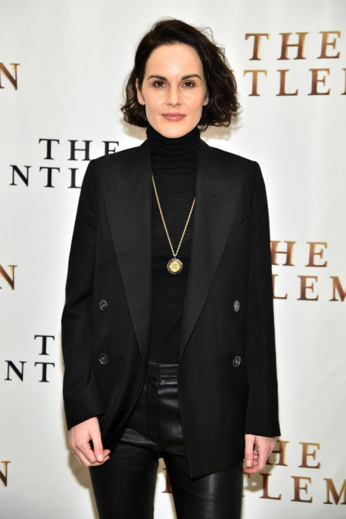 in-flagrante: Michelle Dockery attends “The Gentlemen” New York Photo Call at the Whitby