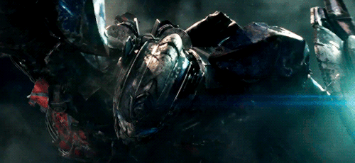 wreck-gar:Optimus Prime in Transformers 5: The Last Knight
