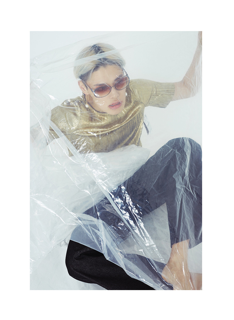 fagunt:   Don’t throw away featuring Jung Hyuk photographed by Eunhye Park and