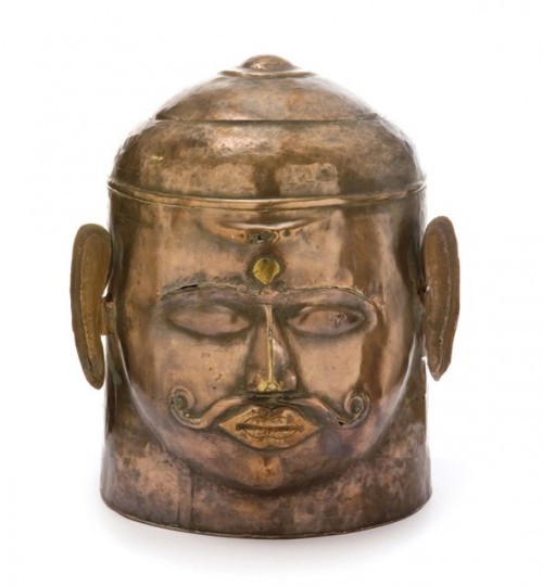 source: Ethnoarte. Shiva Copper Mukhalinga. India XVIII-XIX century