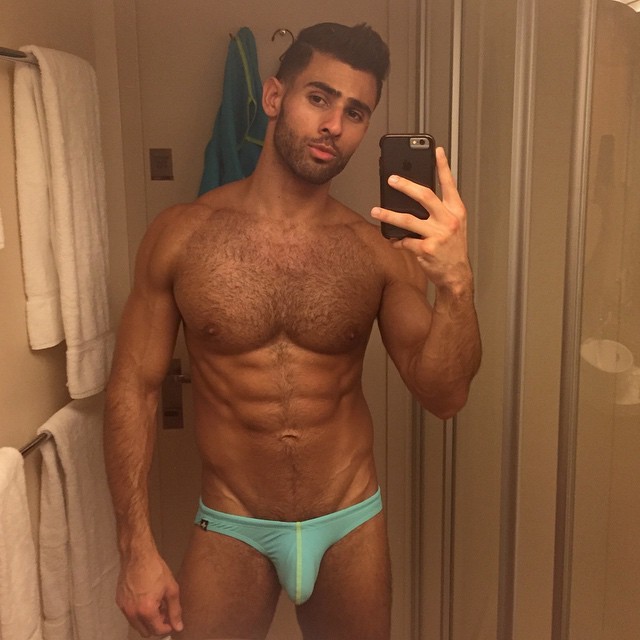 hpboy123:  Thank you for share and follow. ¿Do you love great bulges? Check the