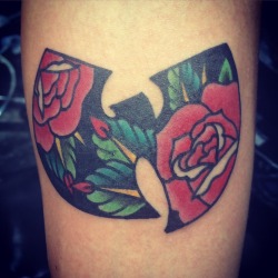 fuckyeahtattoos:  Wu-tang roses done by Jason