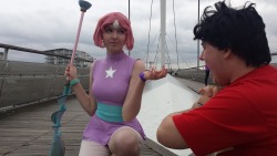 whatjamesdrawws:  @glitterglobe as Pearl