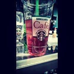 Refreshing! #passionfruitlemonade #starbucks #work #refresh