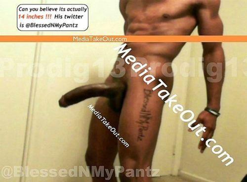 seeker310:  texaslove2013:  coqueto69:  monstergodcock:  https://twitter.com/blessednmypantz