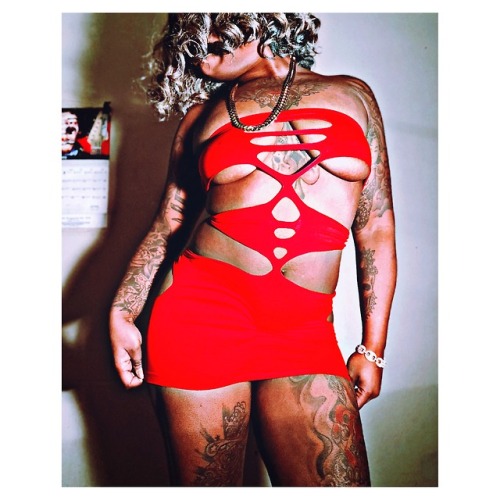 @sassy__31 @sassyrella_rebel FOLLOW ON IG TAG ME IN YOUR FAVORITE PHOTO SHOWING OFF YOUR TATTOOS N I