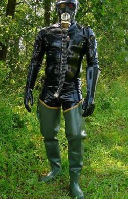 rubberskincz.tumblr.com post 140500326375