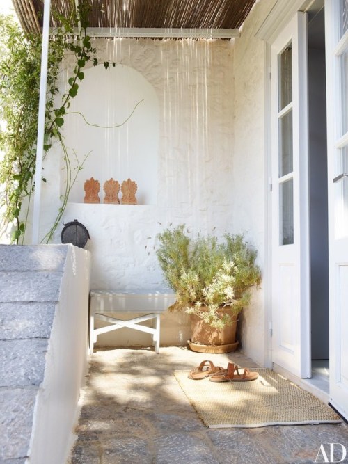 via bungalowclassic.tumblr.com