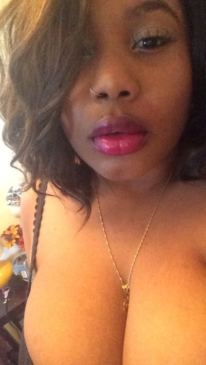 bigchiefatl:  caram3l-princess:  Lowkey I’m a 10   Definitely 😍