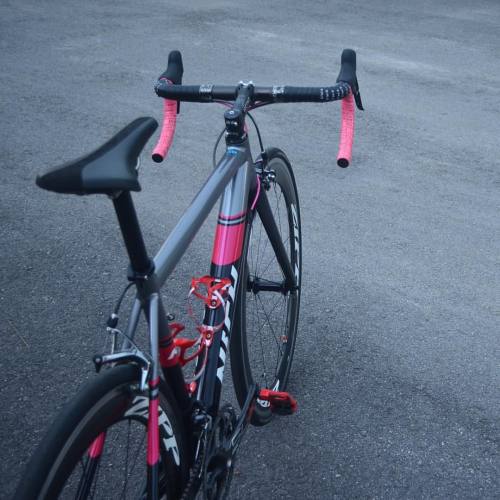 aimanpinocchio:  Aluminum Weaponry  . . . . #nichcycling #TeamNichMalaysia #cycling #bicycle #cyclin