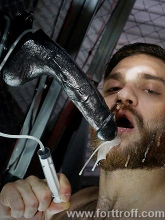 oozingasslips:  Get dildo-fucked and deep-lubed at the same time with the GUSHER
