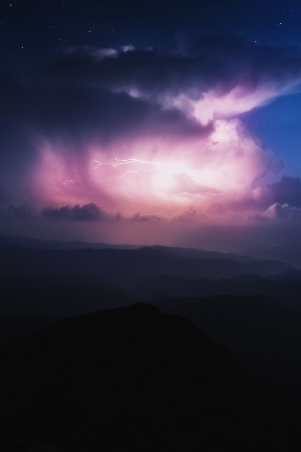 captvinvanity:  Thunderhead | Photographer | CV