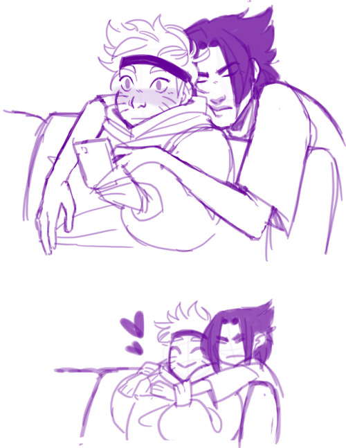 biscuitkunart:sasuke is extreme but soft 