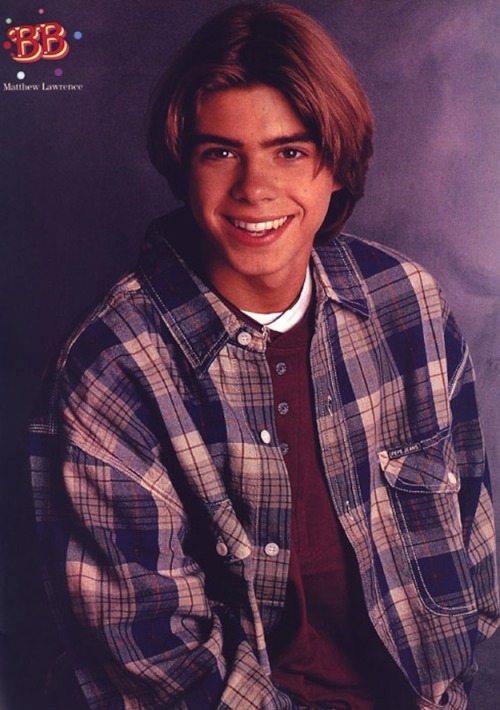 lilliep:  90sclubkid: 90′s Boys with Middle part bowl cuts Can’t forget about JTT now