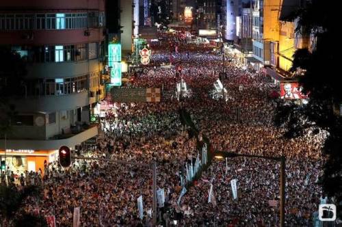 [video Description: A Sped Up 30 Second Clip Of The 9th June 2019 Protest In Hong Kong Depicting Thousands