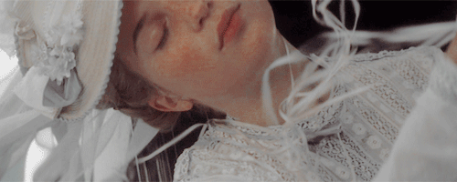 andantegrazioso:He could not be mistaken. There were no other eyes like those in the world. There wa