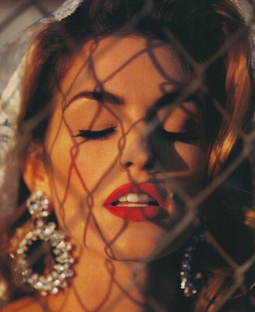 moda365 - Cindy Crawford for Vogue Italia June 1992