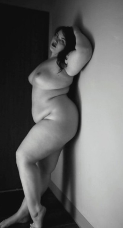 es-bbw:  http://es-bbw.tumblr.com/