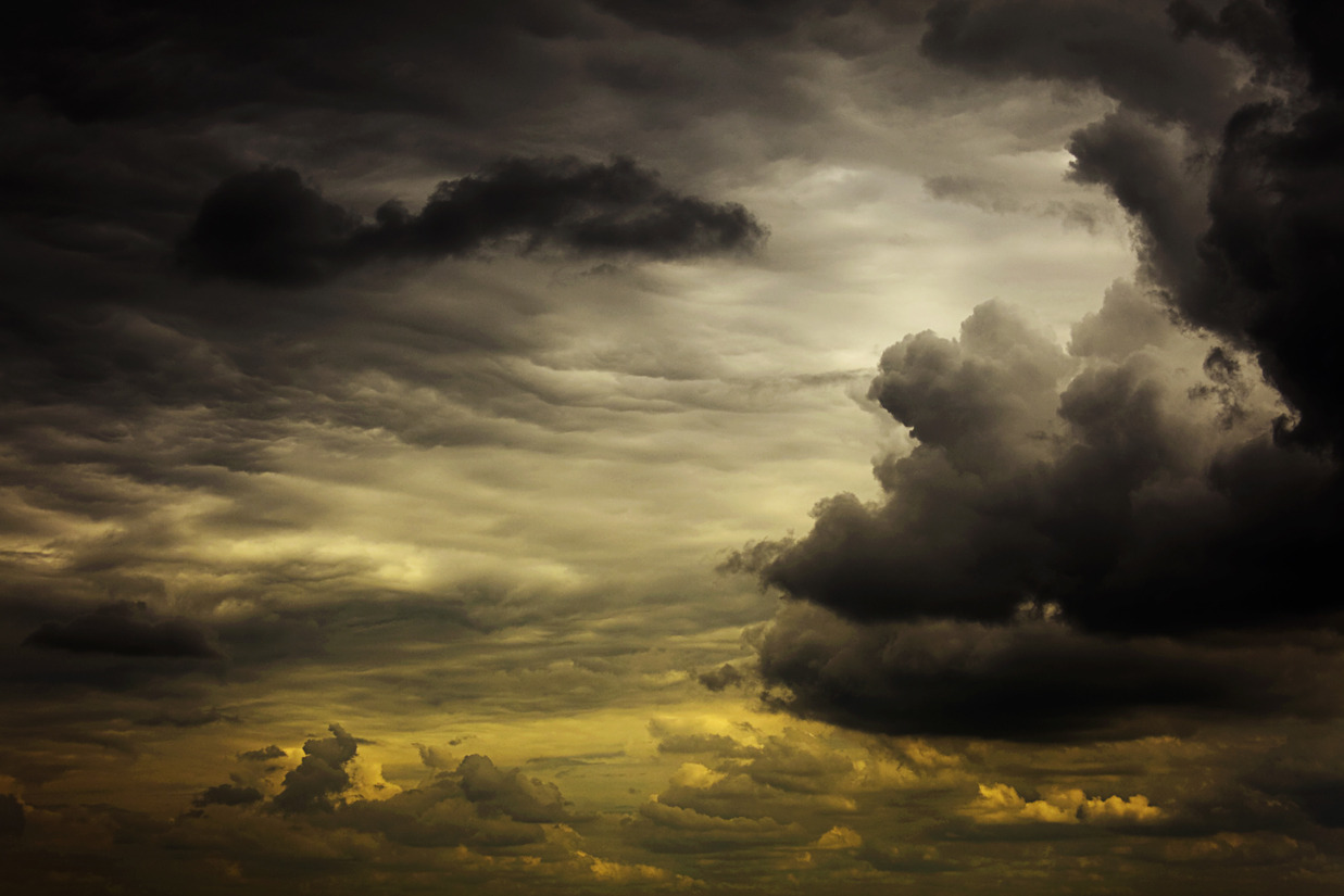 visuxlvibes:  Sky by Marcin Prasal 