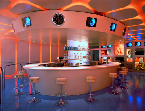 y2kaestheticinstitute:  Manray Video Bar - Capitol Hill, Seattle WA by Smash Design (1999-2008)“Futuristic-retro Manray is Seattle’s premier video bar. There’s color changing glowing walls, a private front patio, signature martinis, daily happy