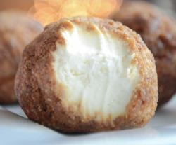 fullcravings:  Gingerbread Cheesecake Bites