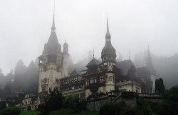 infected:Peleş castle, Romania (via vk)