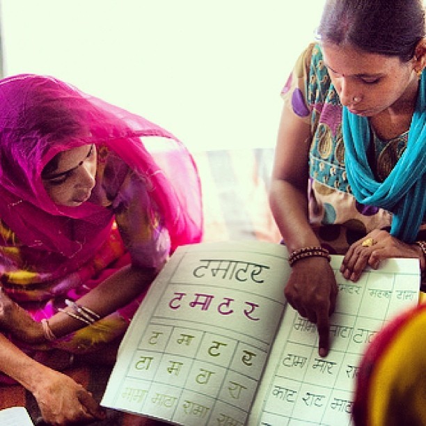 Education helps women escape slavery and human trafficking.
UN Women, the United Nations’ organisation working for gender equality, is supporting women of the Nat Caste of Rajasthan, India.
In this photo, educator Vijaylakshmi explains the...