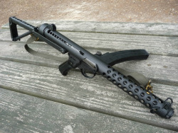 sturdy-wrists:  Sterling Mk4 [9x19] 