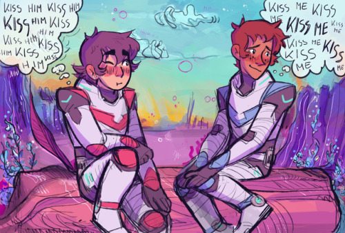 lavenderdreamer13:whOOPS sorry Keith, you tried but the first kiss award goes to Lance! 