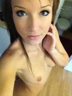 selfpicamateursblog:  View More Selfpics