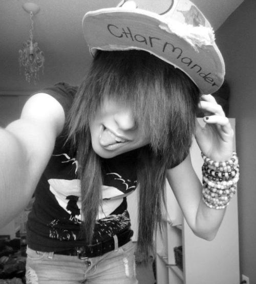 fvckingdemise:  AHH omg so much scene, you can’t even see my eyes, and the bracelets ermagerd. 