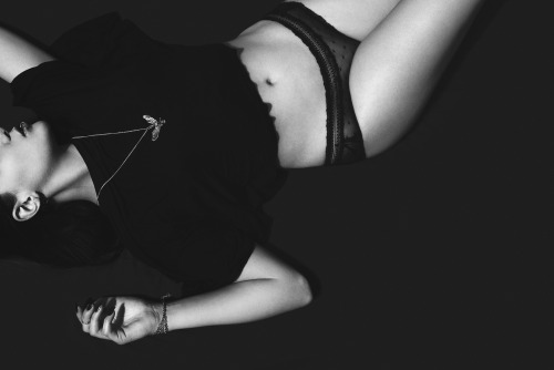electricleechmodel: Shoot with Adam Rowney, March 2015.