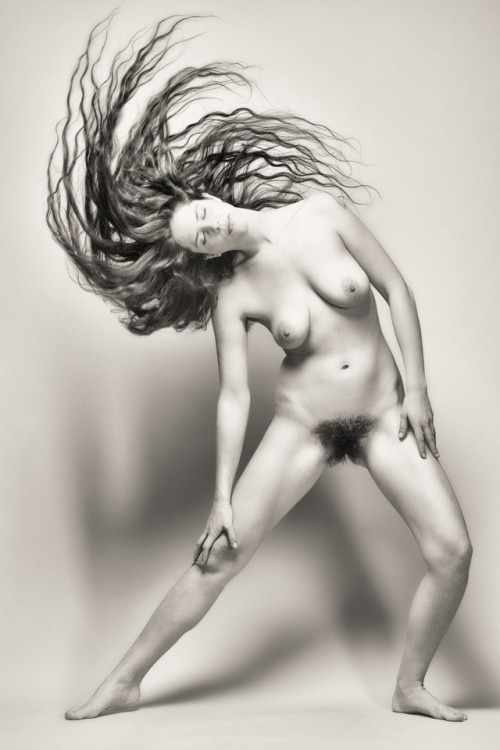 dadaray67:  October in B&W  Hait flip by Strome Photo 