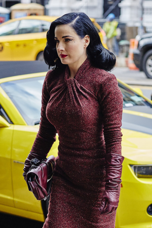 montyburns56:Dita von Teese