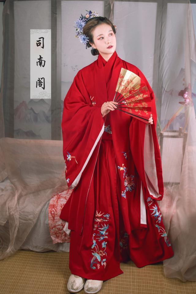 changan-moon:  Traditional Chinese hanfu by 司南阁