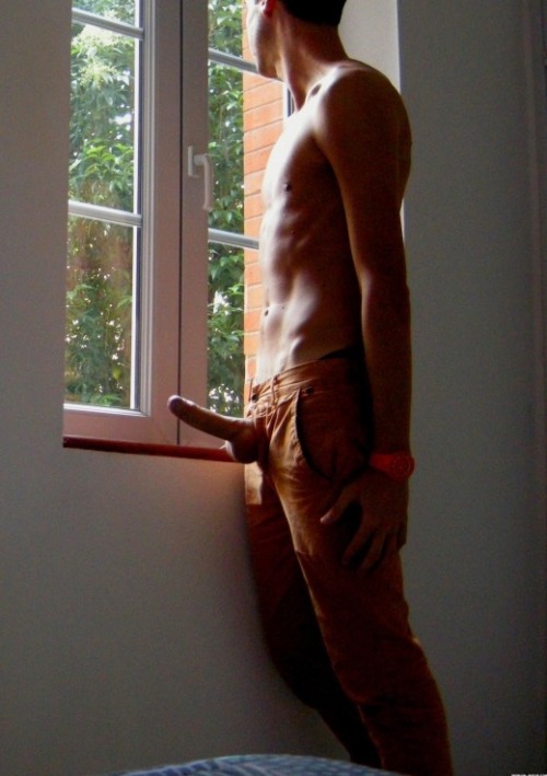 matuteparis:  Follow us: www.matuteparis.tumblr.com