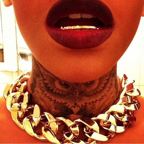 therealleaah:  golddiggerr:  http://instagram.com/Msivana_  XIV