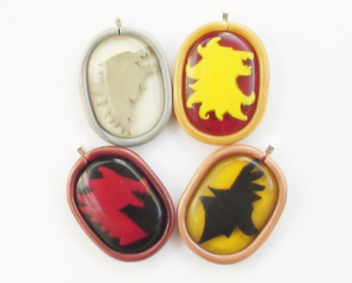 Game of Throne/Song of Ice and Fire house silhouette pendants. Resin and polymer clay. (I&rsquo;