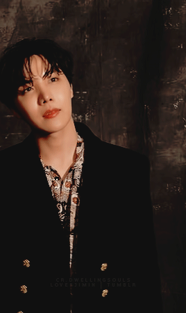 Random Gifs Of Bangtan [30/♡] (cr. Dwellingsouls)