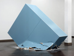 contemporary-art-blog:   Sebastian Wickeroth, Strategie der Steine 3, 2007