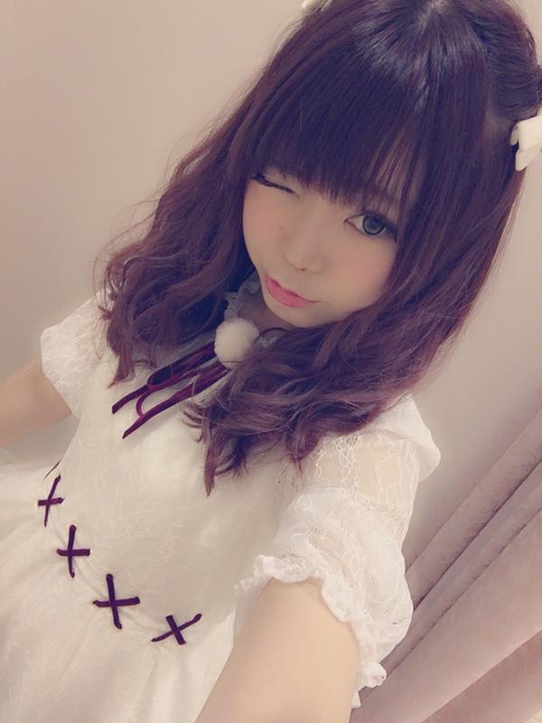 gyarushopstaff:  さらにゃんゆいコラ着用！ 