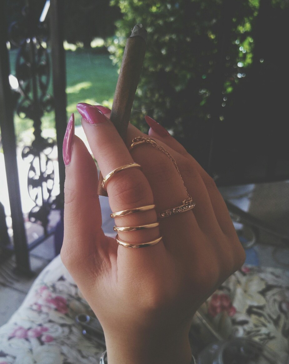 dopegyaaal:  aazizam:  -  http://dopegyaaal.tumblr.com 