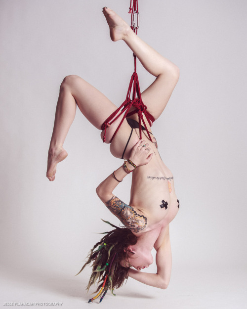 jesseflanagan:  Rigging and photos by Jesse adult photos