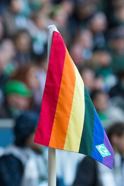 gaertnerplatz-gang: ‘Wir sind Werder - wir sind bunt!’