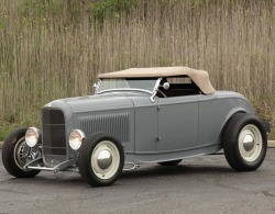 utwo:  1932 Ford Roadster © eric geisert